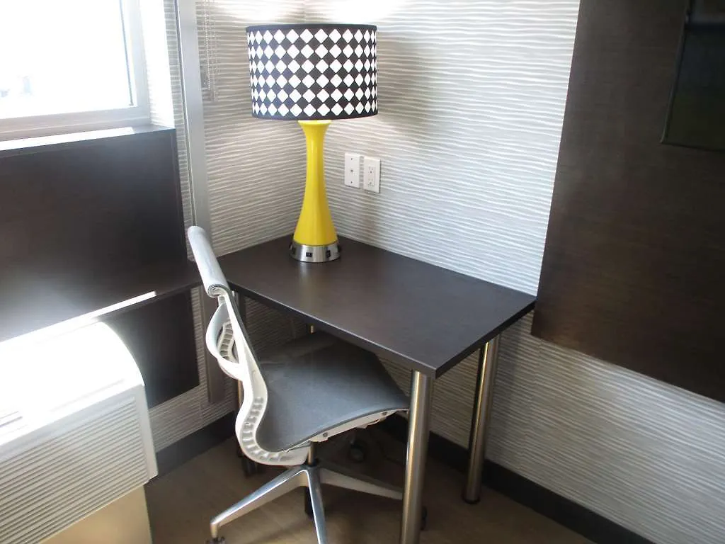 Hotel Glo Best Western Brooklyn Nyc New York