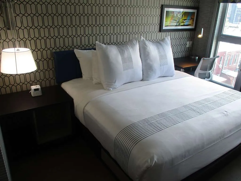 Glo Best Western Brooklyn Nyc New York Hotel